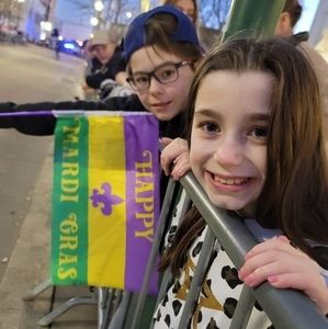 Meet your Posher, Leslie